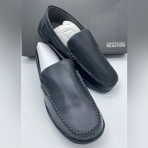 Kenneth Cole Reaction Black “Driving Dime” Boy’s Loafers Size 3.5 NIB